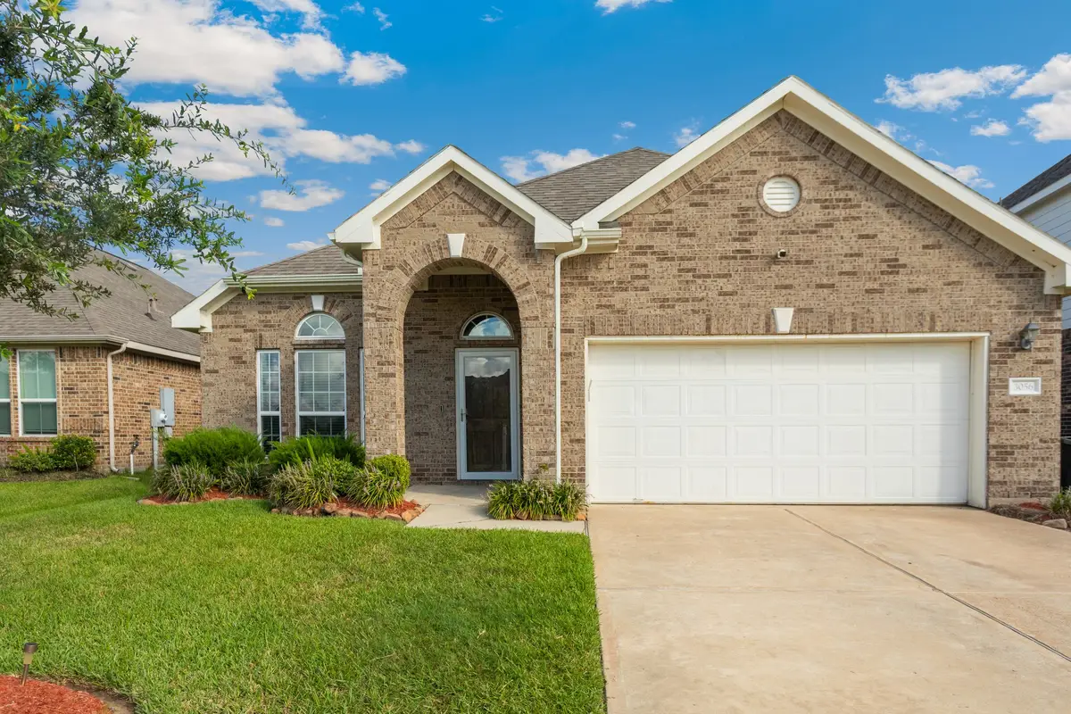 3056 Winterberry Lane, Dickinson, TX 77539 - #1
