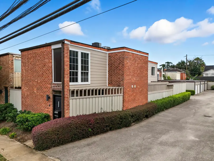 2243 W Alabama Street #10, Houston, TX 77098 - Image #3