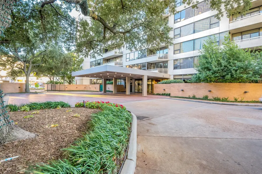 15 Greenway Plaza #5E, Houston, TX 77046 - #3