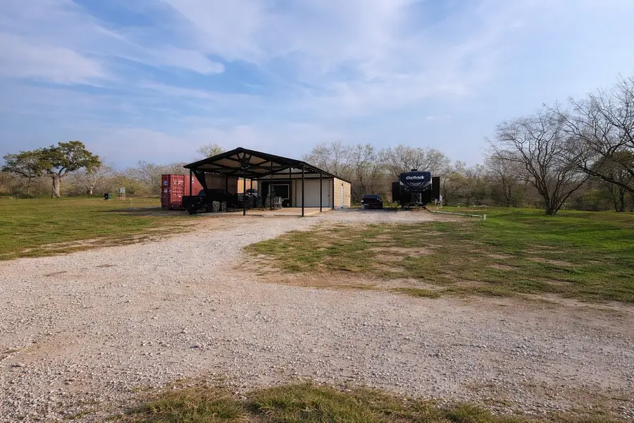 1655 County Road 412, Stockdale, TX 78160 - Image #3