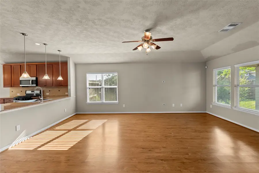 10015 Lynnwood Drive, Baytown, TX 77521 - #3
