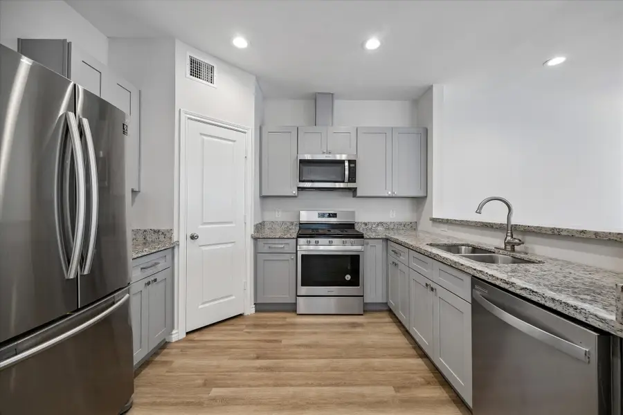 7134 Eastwood Street #A, Houston, TX 77021 - #3
