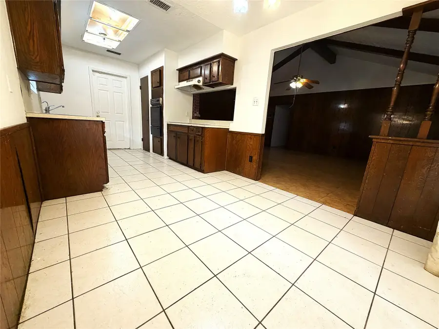 12839 Glenwolde Drive, Houston, TX 77099 - Image #3