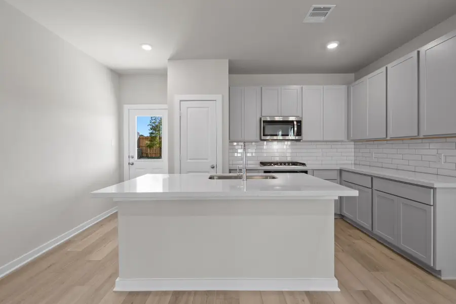 12170 Ridge Top Drive, Conroe, TX 77304 - Image #3