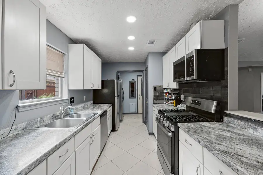 11763 Cliveden Drive, Houston, TX 77066 - #3