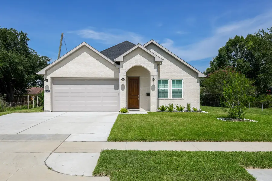 2303 Cunningham Drive, Pearland, TX 77581 - #2