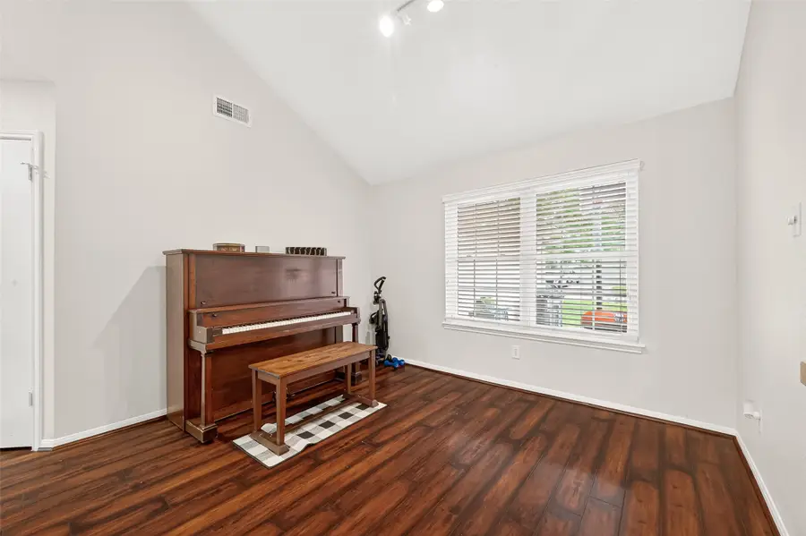 15343 Meadow Village Dr Drive, Houston, TX 77095 - #2