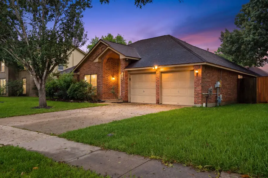 2004 Landing Boulevard, League City, TX 77573 - #2