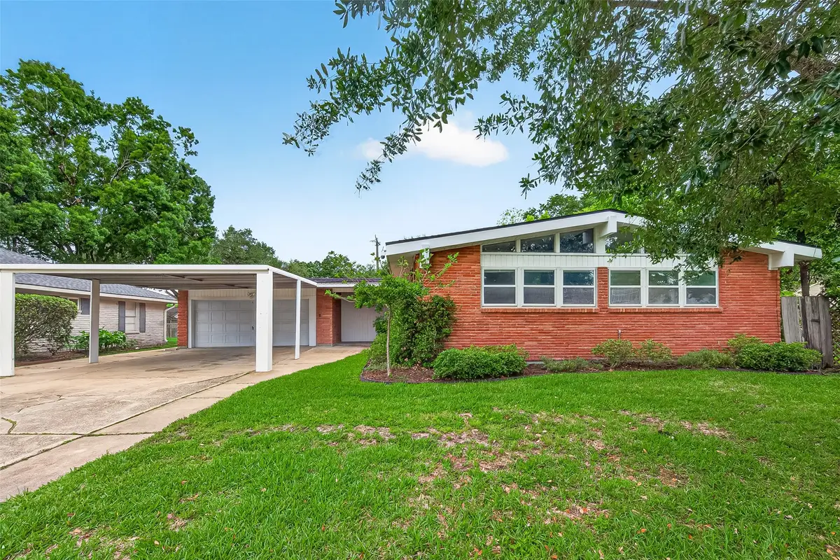 5422 Hummingbird Street, Houston, TX 77096 - #1
