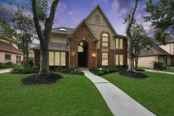2307 Stephens Grant Drive, Sugar Land, TX 77479