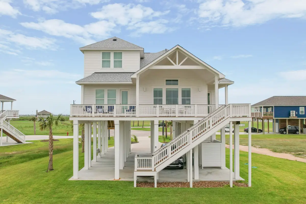 18414 Indian Beach Ct, Galveston, TX 77554 - Image #1