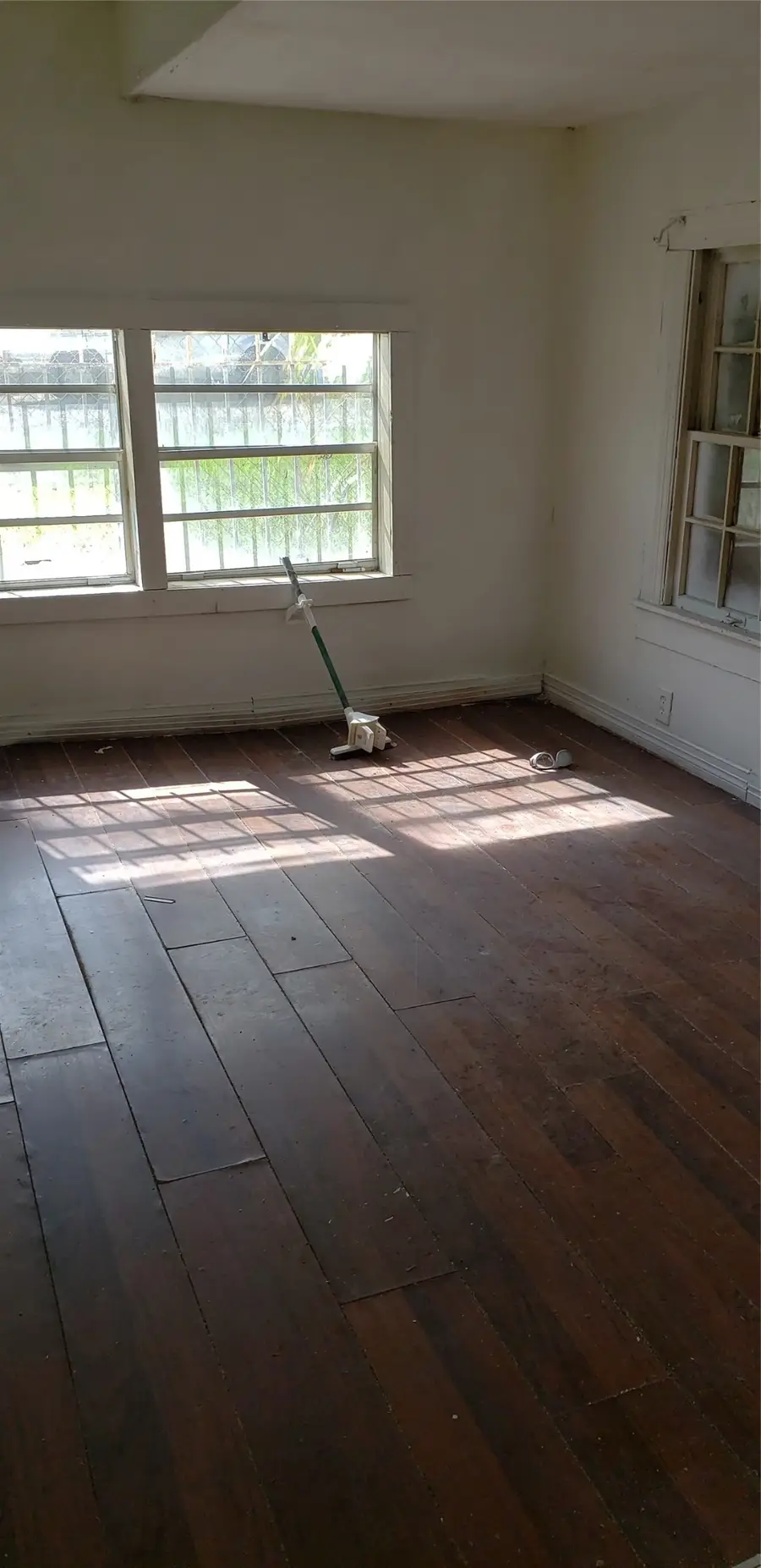 1511 Common Street, Houston, TX 77009 - #3