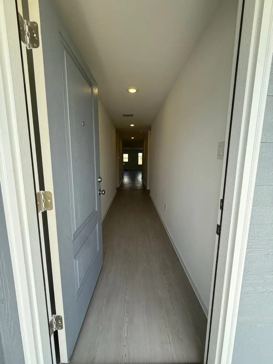 25613 Rose Creek Drive, Cleveland, TX 77328 - Image #2