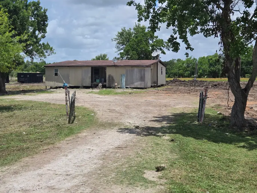 8235 County Road 128, Alvin Pearland, TX 77511 - #3