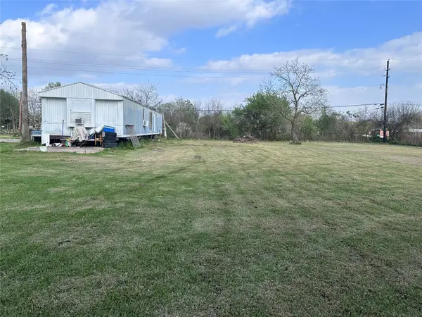 2118 Land Breeze Drive, Baytown, TX 77523