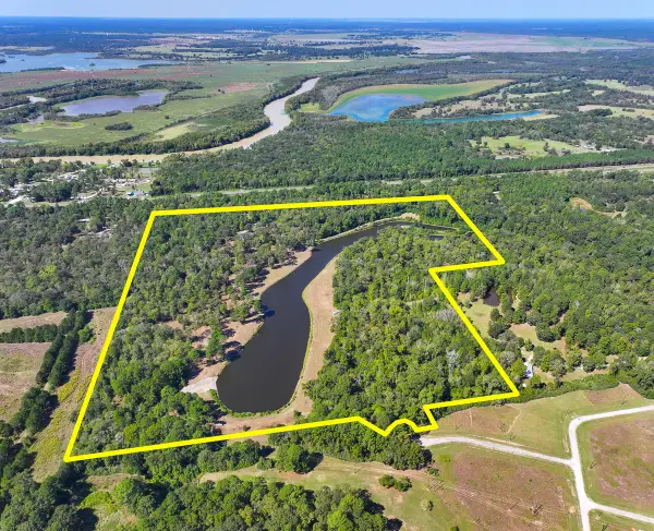 8775 Old Highway 19, Trinity, TX 75862