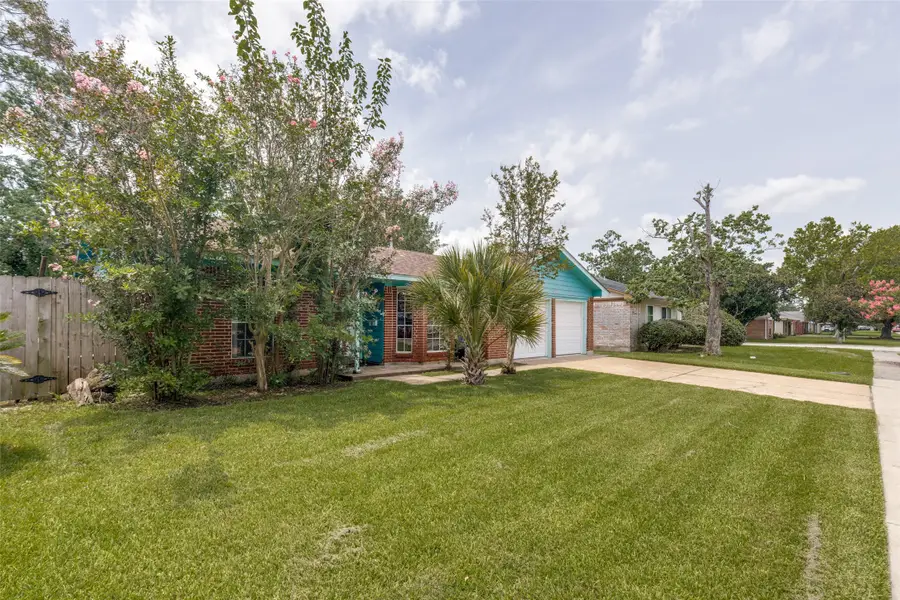 1745 Dolphin Drive, Seabrook, TX 77586 - #3