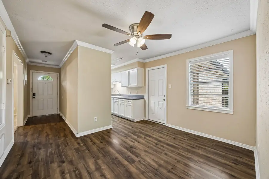 511 Debbie Lane, Alvin, TX 77511 - #2