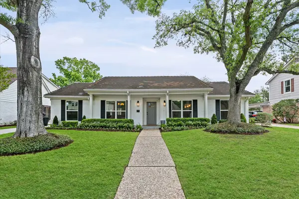 1607 Crystal Hills Drive, Houston, TX 77077