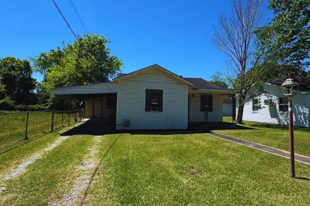 3285 Texas Street, Beaumont, TX 77703 - #1