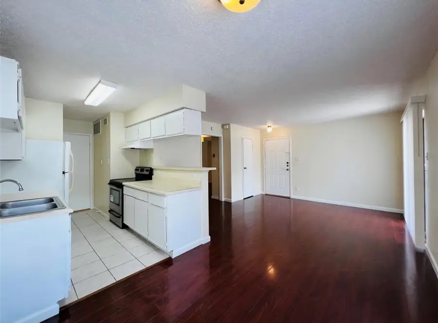 12660 Ashford Point Drive #410, Houston, TX 77082 - Image #2