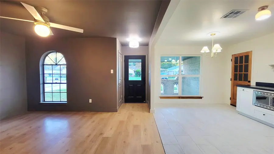 2146 Twinbrooke Drive, Houston, TX 77088 - Image #3