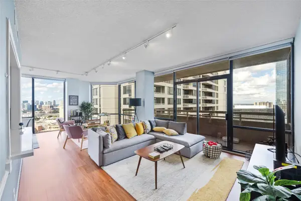 15 Greenway Plaza #25J, Houston, TX 77046