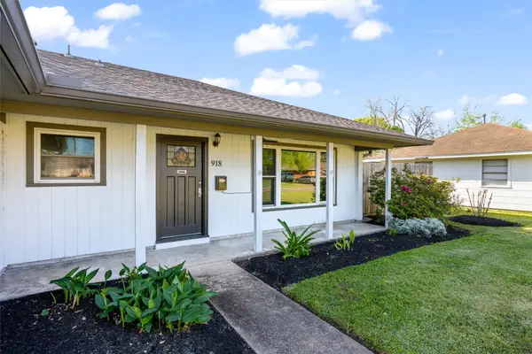 918 Martha Street, Deer Park, TX 77536