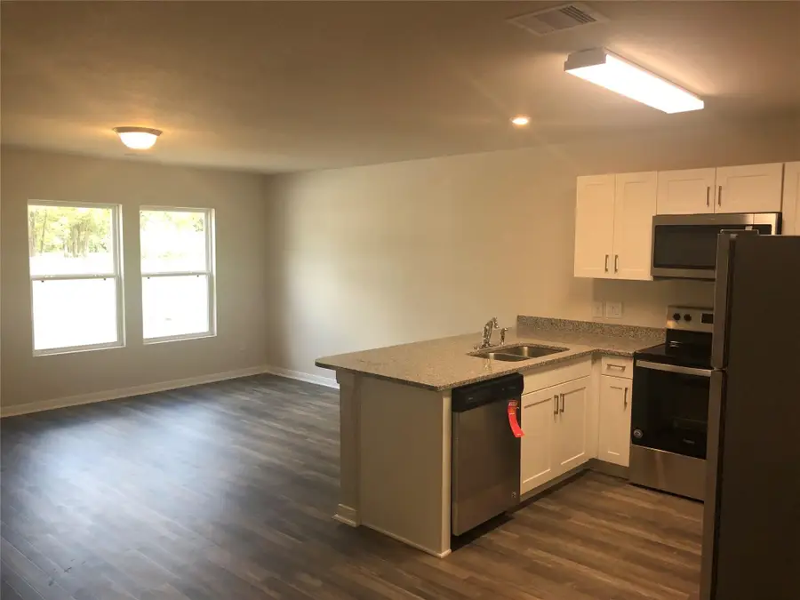 183 Mesquite, Livingston, TX 77351 - #2