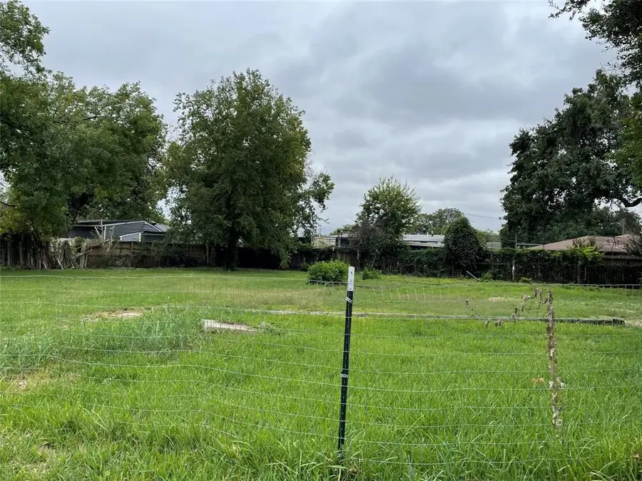 2106 Tuam Street, Houston, TX 77004 - #2