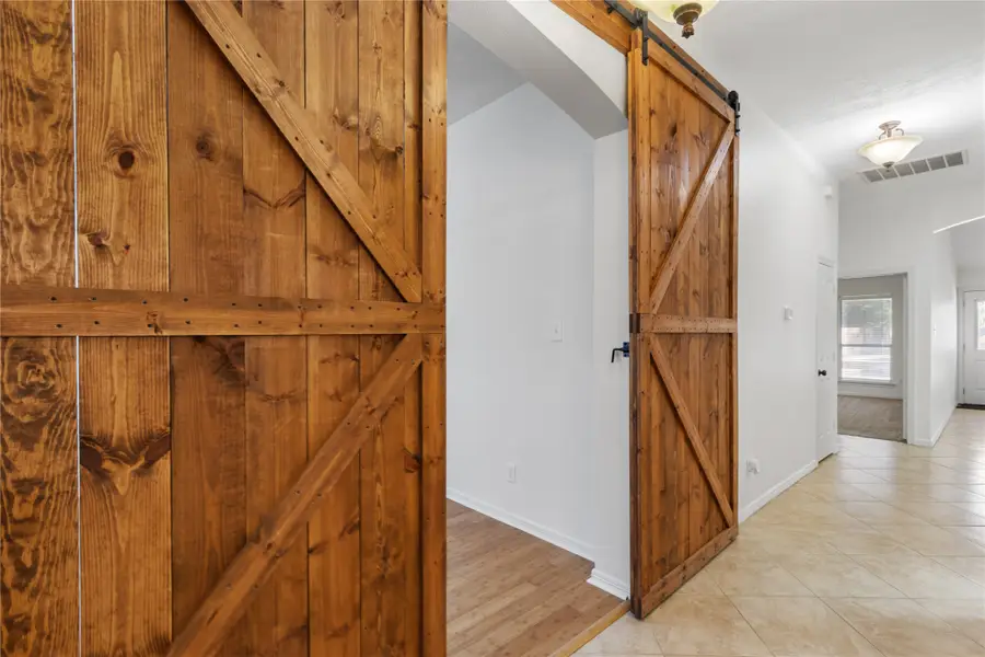 914 Parthenon Place, New Caney, TX 77357 - Image #2