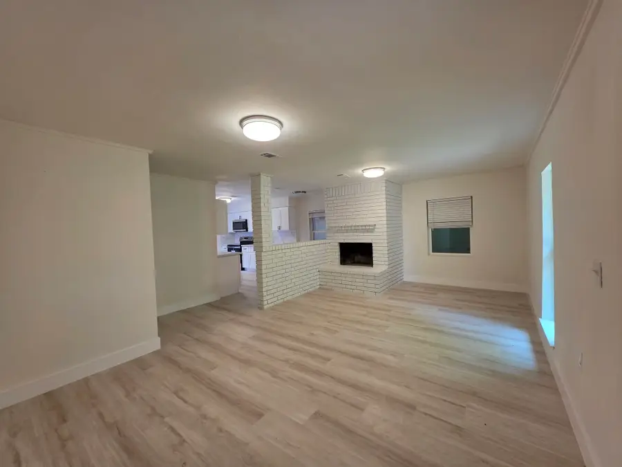 1305 Winchester Dr, Richmond, TX 77469 - #2