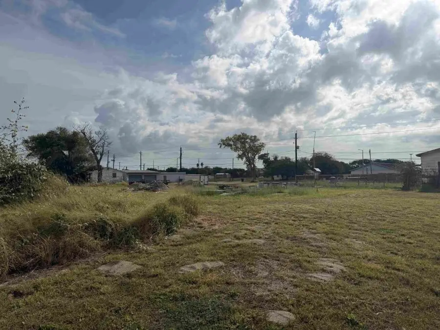 2002 Ridgewood Drive, Corpus Christi, TX 78418 - #2