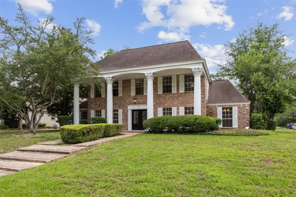 1919 Saddlecreek Drive, Houston, TX 77090