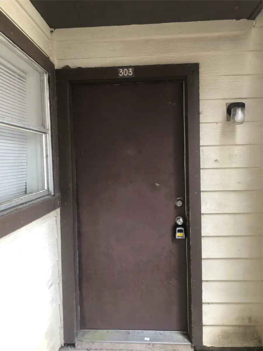12615 Brookglade Circle #303, Houston, TX 77099 - #3