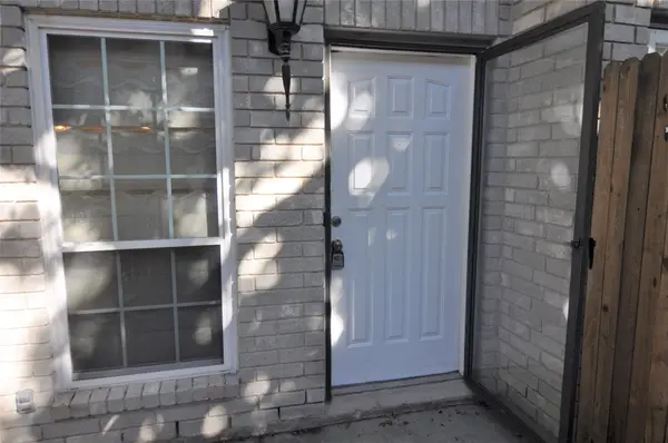 17481 Red Oak Drive #17481, Houston, TX 77090