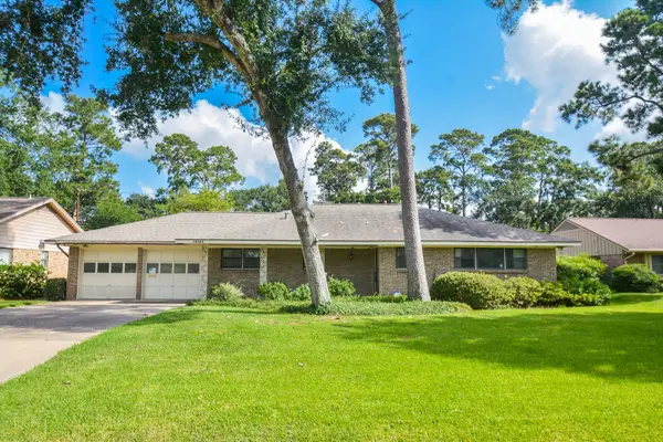 10162 Eddystone Drive, Houston, TX 77043