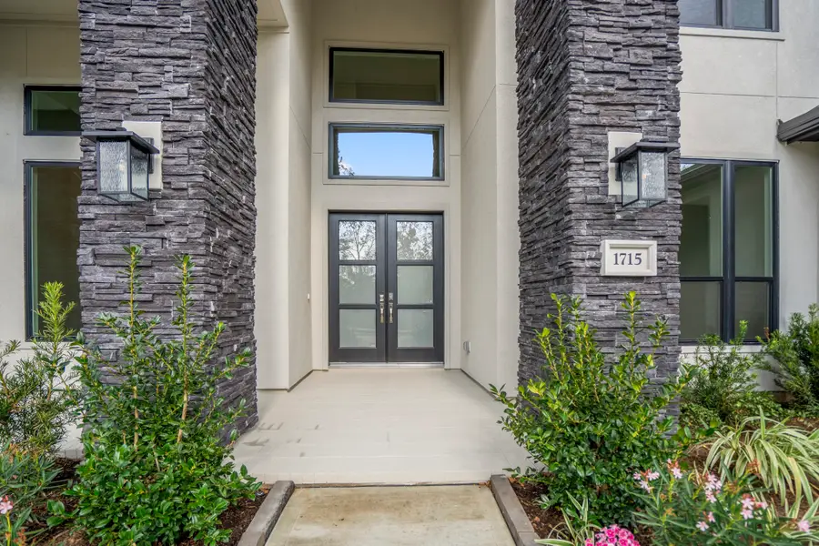 1715 Cathedral Bend Drive, Missouri City, TX 77459 - Image #2