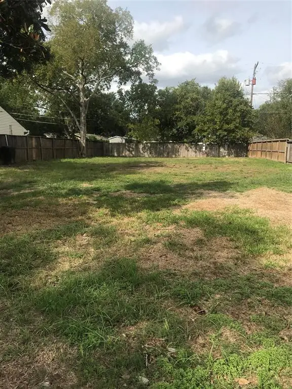 4102 Woodcraft Street, Houston, TX 77025 - Image #2