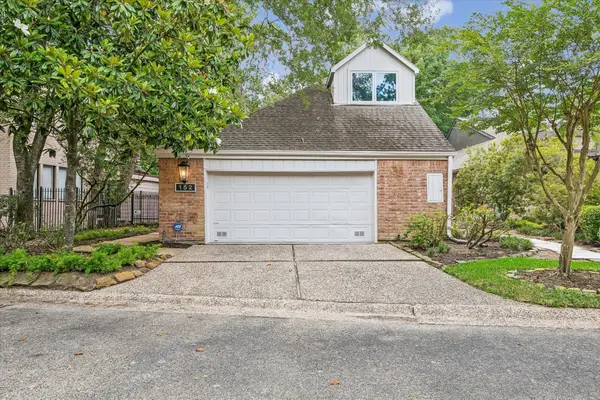 152 Sugarberry Circle, Houston, TX 77024