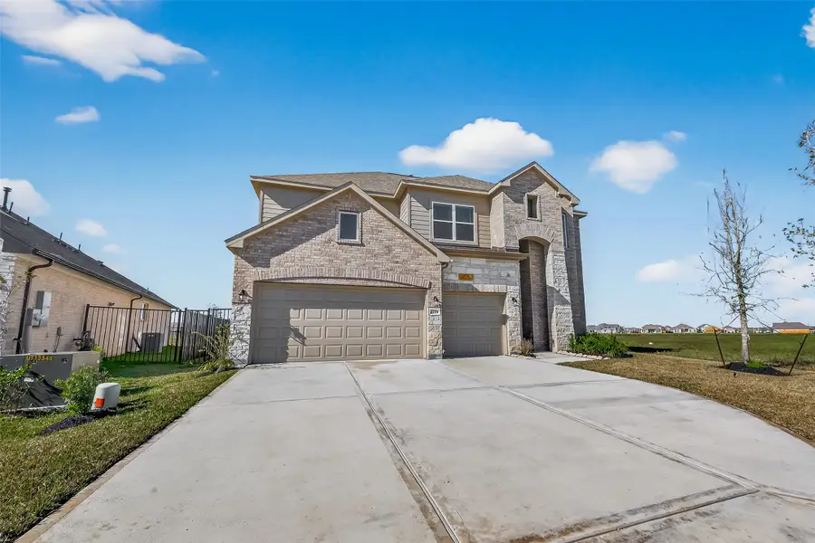2724 Golden Isle Drive, Texas City, TX 77568 - Image #2