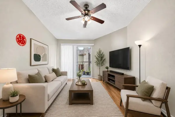 2120 El Paseo Street #802, Houston, TX 77054