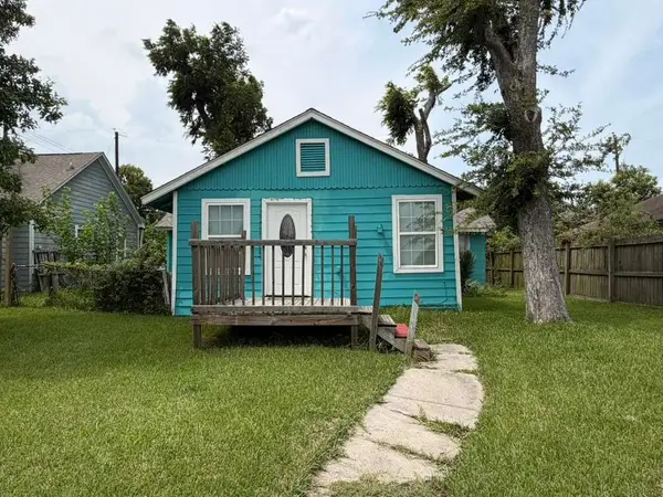 3226 Arkansas Street, Baytown, TX 77520
