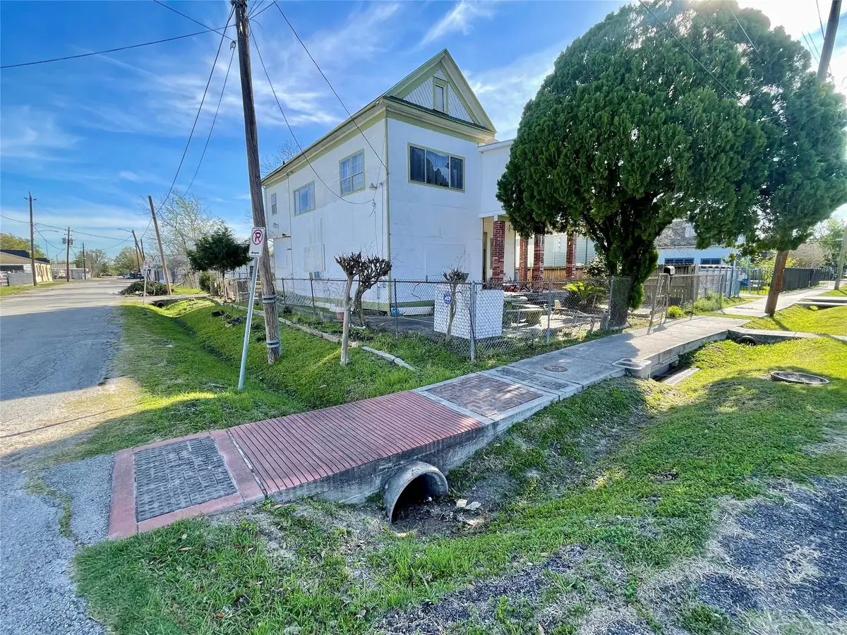 3601 Engelke Street, Houston, TX 77003 - #1