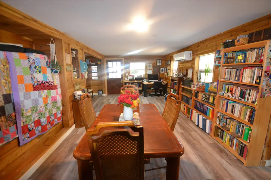 458 Rain Forset Road, Onalaska, TX 77360 - Image #3