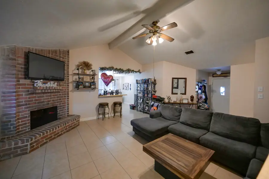 2754 Flintrock Circle, Houston, TX 77067 - Image #3