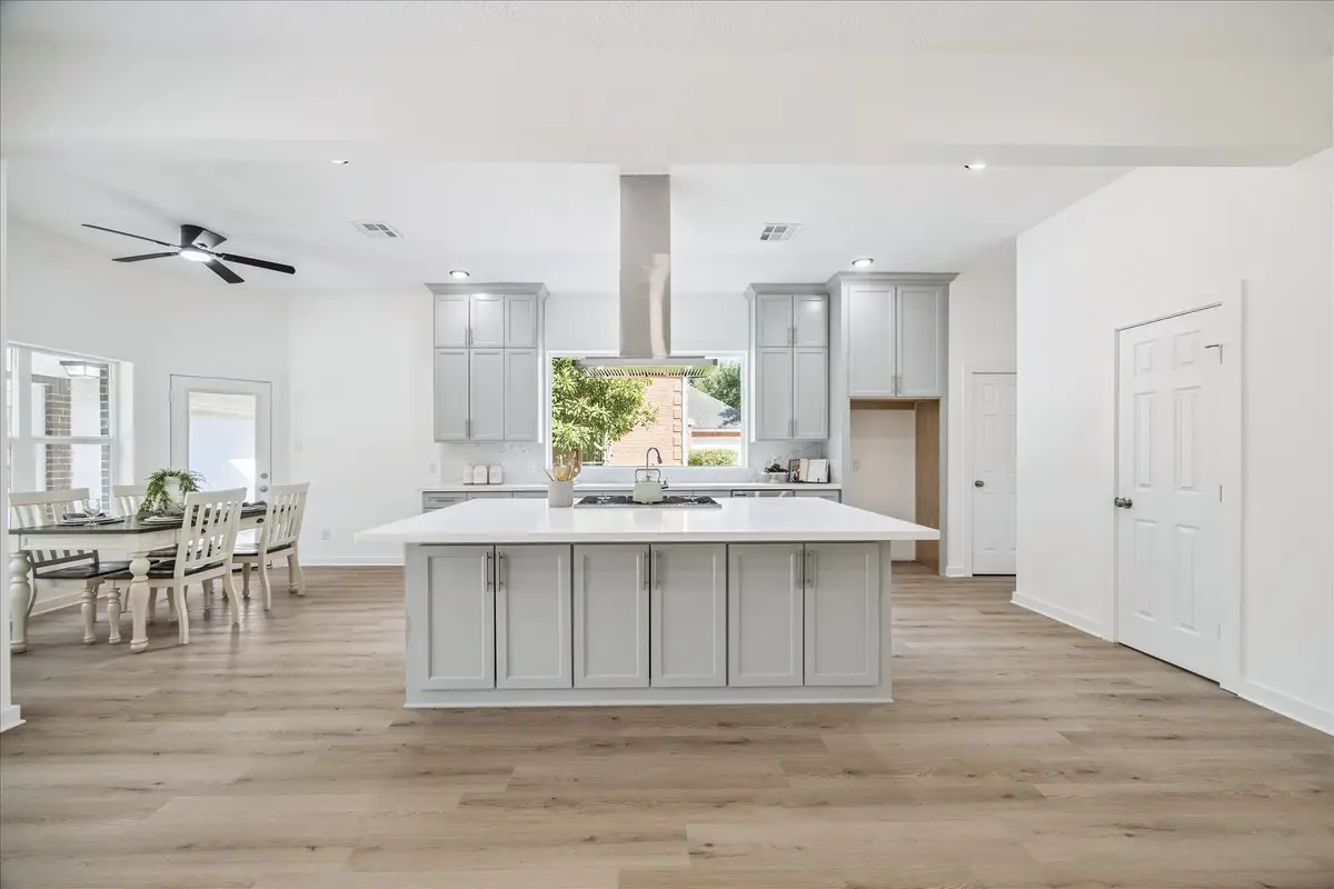 3303 Vista Lake Drive, Sugar Land, TX 77478 - Image #1