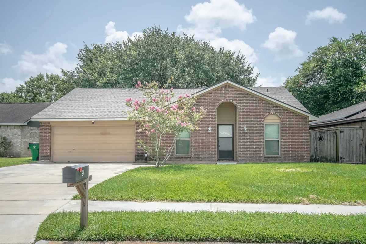3 Lazybrook Street, Angleton, TX 77515 - #1