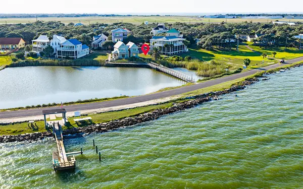 18 Old Cottage Beach Drive, Fulton, TX 78382