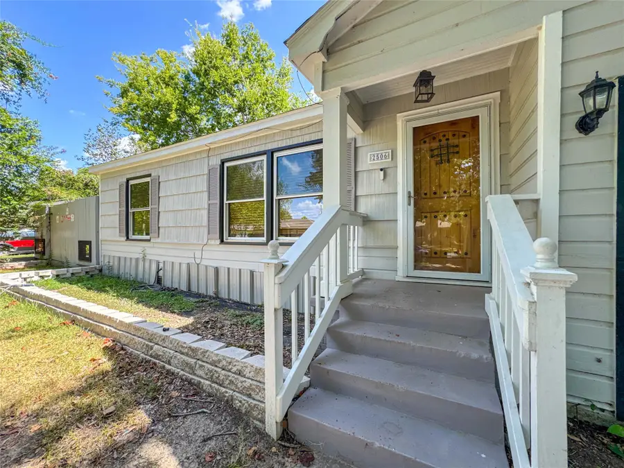 2506 Edgewood Street, Liberty, TX 77575 - #3